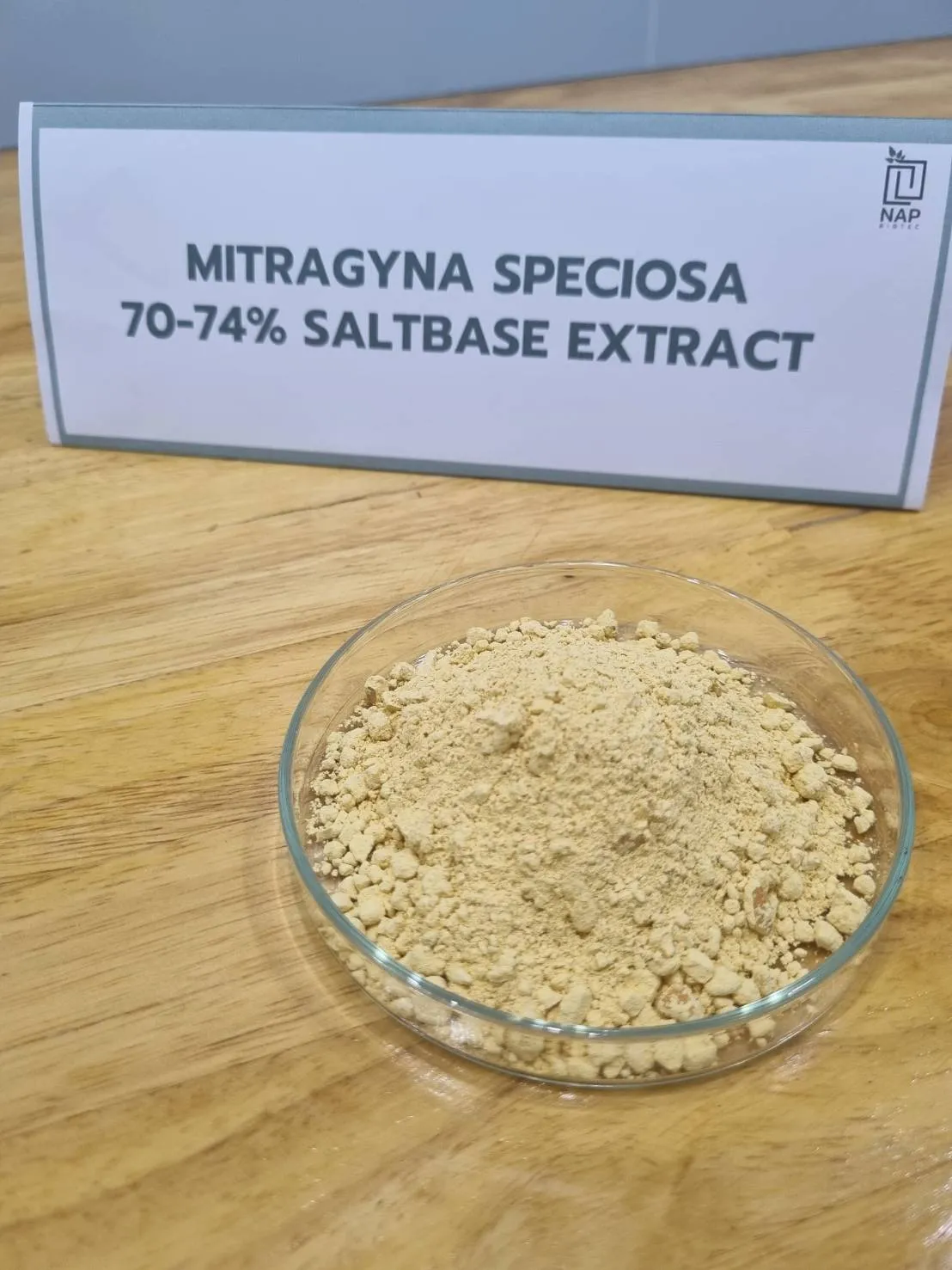 70-74% Mitragynine Saltbase Extract - Image 2